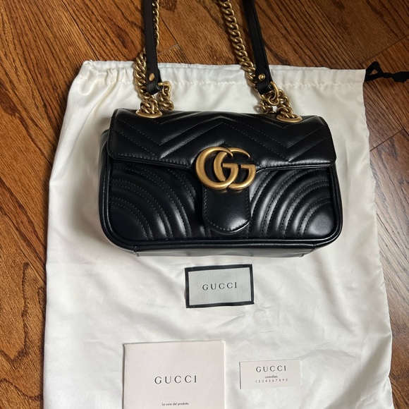 GUCCI Marmont Matelasse Large GG Black Chevron Shoulder Bag